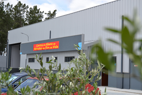 Fachada Auto Albino Pires Peças